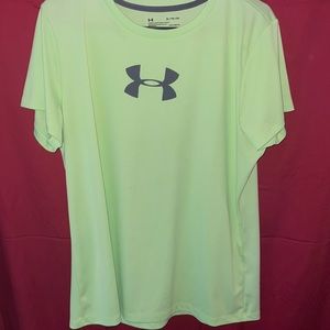 Green underarmour shirt